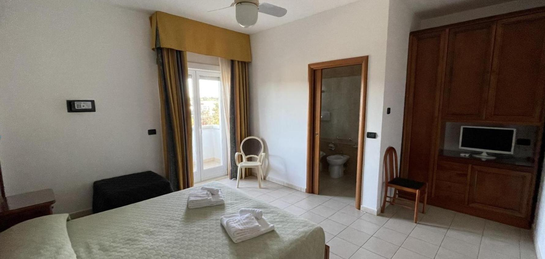 Hotel Dei Bizantini & Villaggio Campo Dei Messapi San Pietro in Bevagna Εξωτερικό φωτογραφία