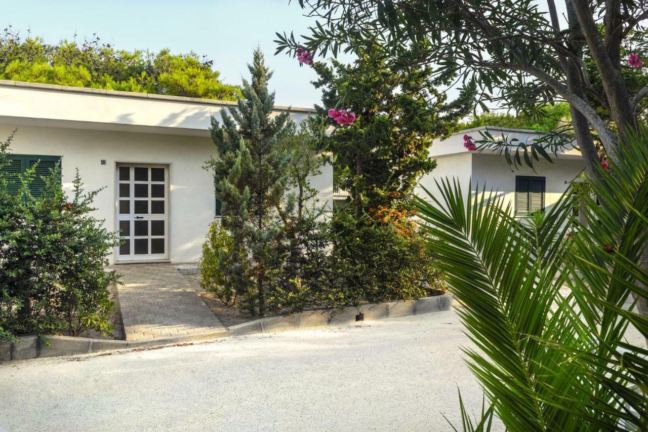 Hotel Dei Bizantini & Villaggio Campo Dei Messapi San Pietro in Bevagna Εξωτερικό φωτογραφία